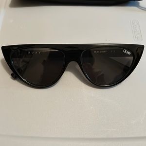 Quay Run Away Sunglasses